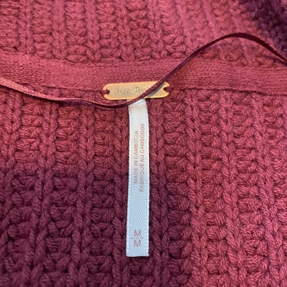 Free People Swim to Deep cardigan sweater M oversized burgundy chunky boho - Picture 6 of 9